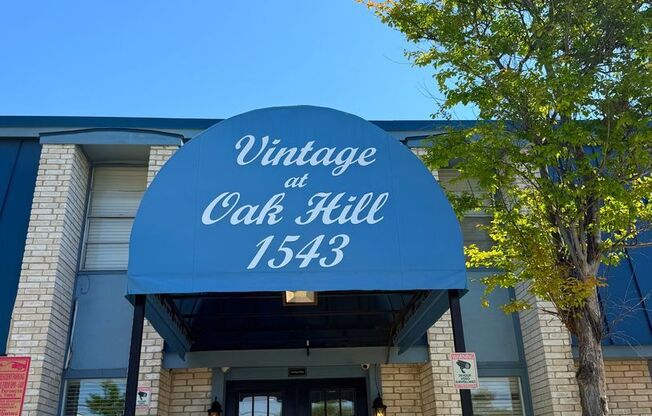 2 beds, 1 bath, 873 sqft, $1,140, Unit 03-0304