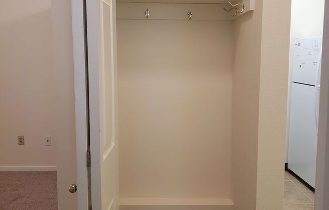 1 bed, 1 bath, $1,295, Unit 112