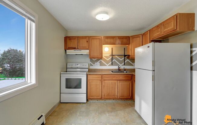 2 beds, 1 bath, $1,350, Unit 6