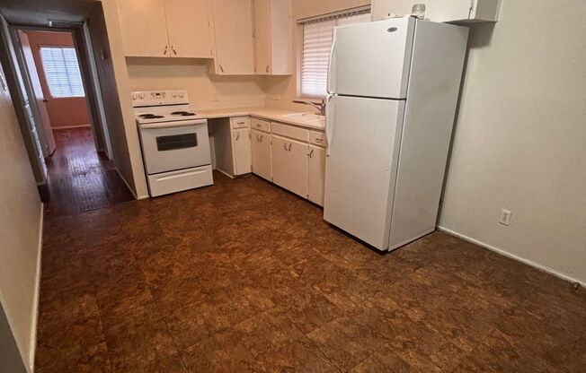 Bright 2 Bed / 1 Bath Home in Tempe