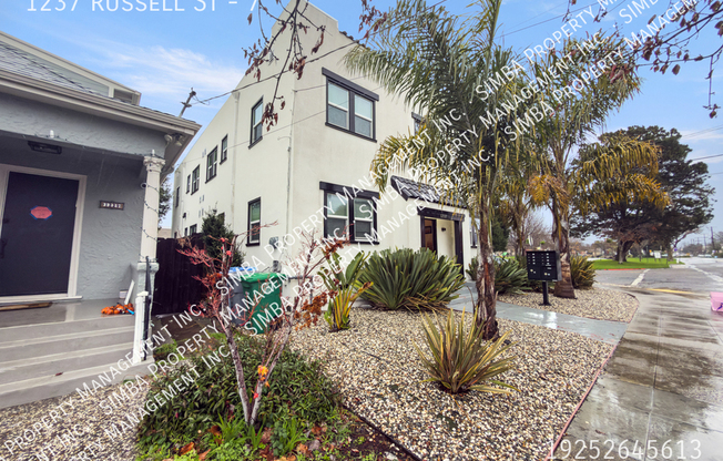 1237 RUSSELL ST