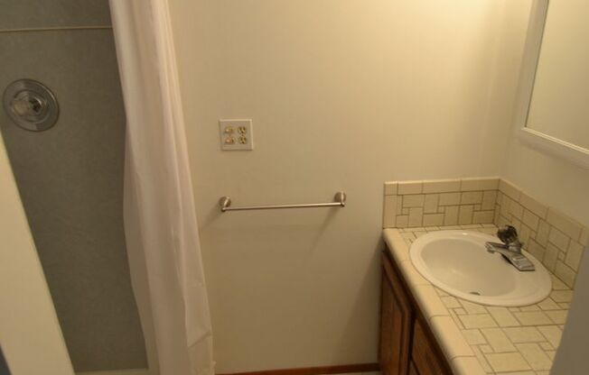 3bd/1.75ba Seattle Home