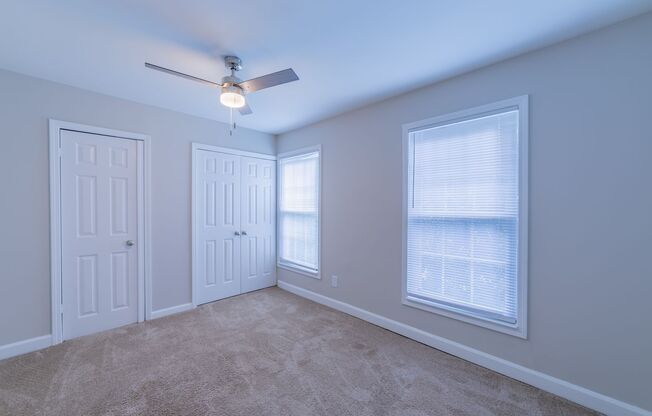 2 beds, 1 bath, 925 sqft, $1,350, Unit 821HLA