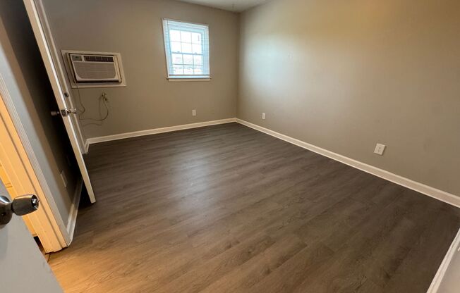 1 bed, 1 bath, 560 sqft, $665, Unit D25