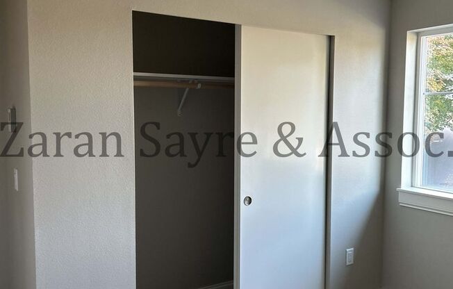 1 bed, 1 bath, 934 sqft, $2,300, Unit 203