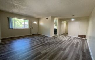 2 bedroom 1 bath upstairs 4-Plex unit