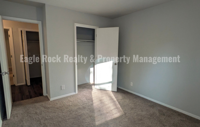 3 beds, 2 baths, $1,700