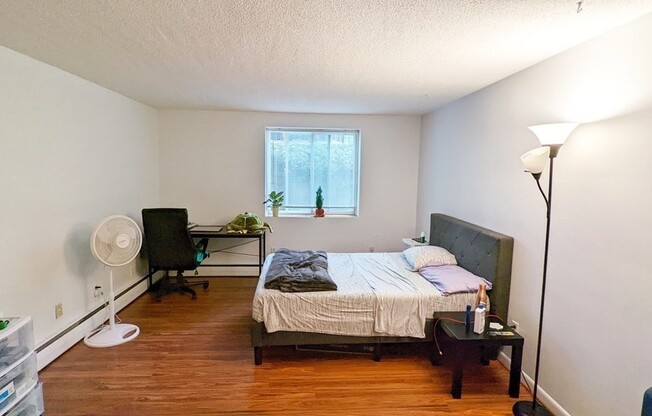 1 bed, 1 bath, 733 sqft, $2,750, Unit 114