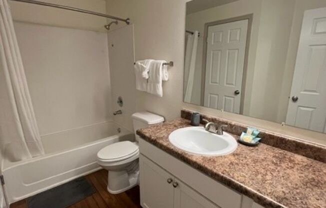 2 beds, 2 baths, 1,030 sqft, $1,765, Unit 521