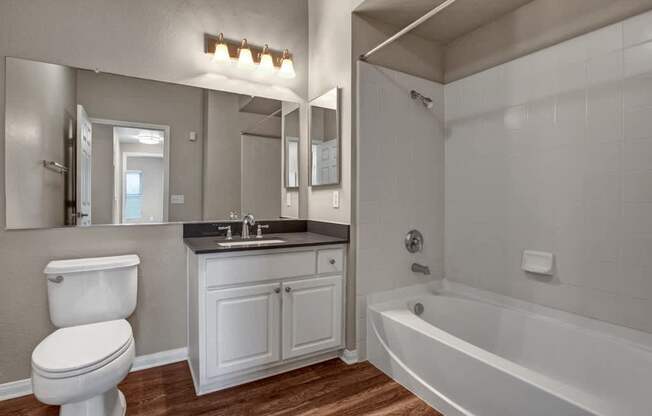 Broadleaf Apartments