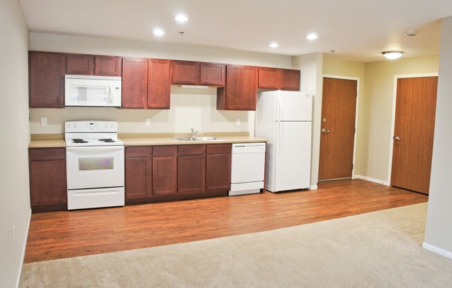 3 beds, 2 baths, 1,257 sqft, $1,475, Unit 313