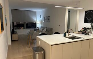 Skyline Tower - 2707