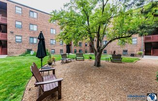 2 beds, 1 bath, 800 sqft, $1,495, Unit 13-210A