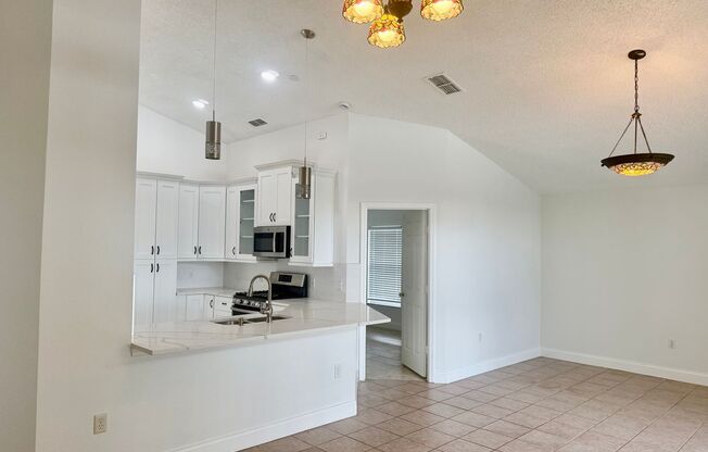 Remodeled Home in Regency Place, Davenport