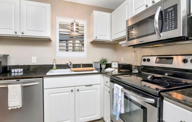 1 bed, 1 bath, $1,595, Unit UNIT 803