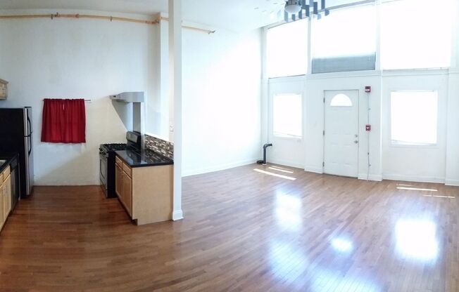 2 beds, 1 bath, $1,600, Unit #1