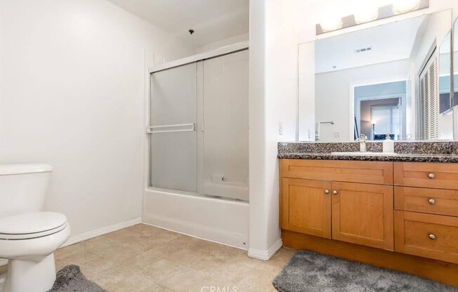 1 bed, 1 bath, 735 sqft, $2,400, Unit 120