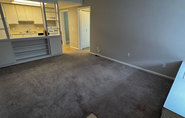 1 bed, 1 bath, 634 sqft, $839, Unit 6045 UD