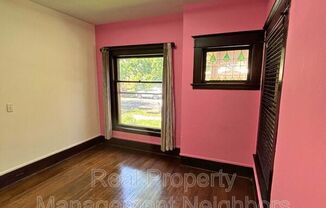 216 LAFAYETTE AVE NE