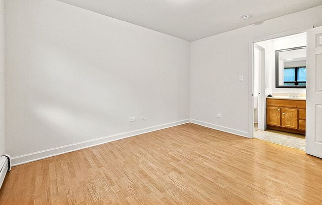 1 bed, 1 bath, $1,695, Unit 1111H-301