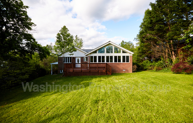 3822 PICKETT CT