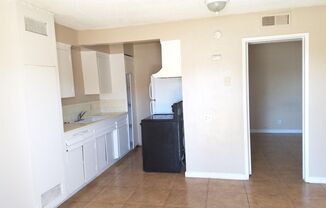 1 bed, 1 bath, 600 sqft, $850, Unit 2