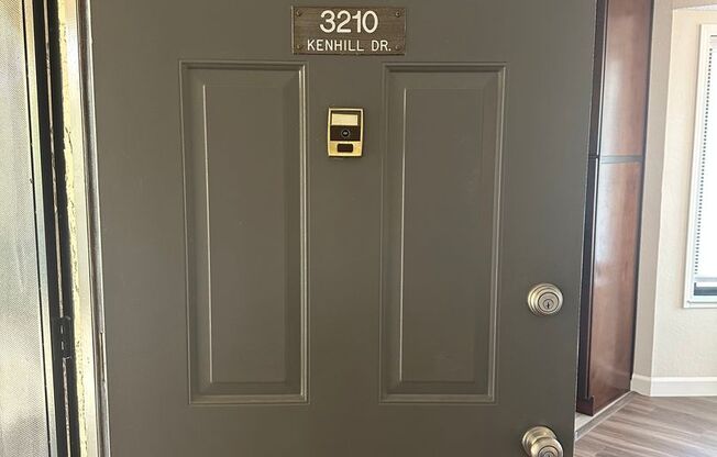 Condo, ready for move-in!