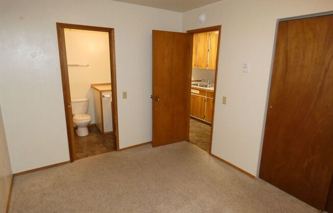 1 bed, 1 bath, $1,150, Unit 07