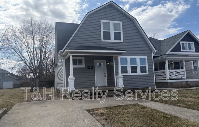 2437 COYNER AVE