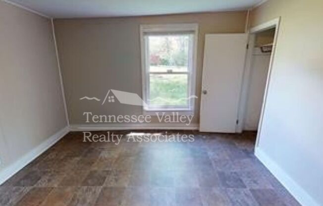 3 beds, 2.5 baths, $1,800