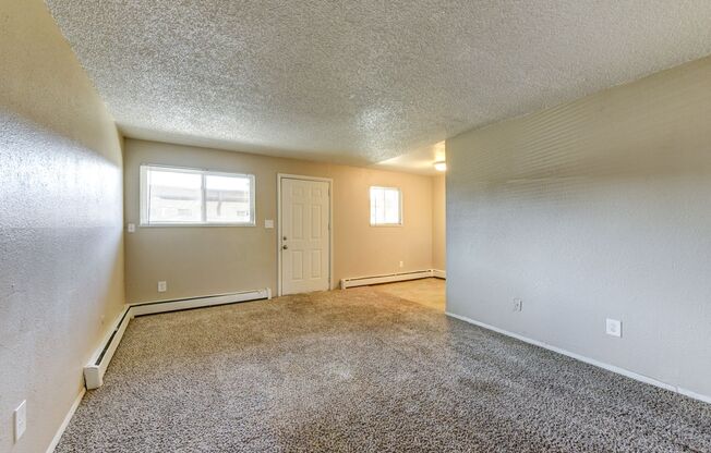 2 beds, 1 bath, 605 sqft, $1,495, Unit 32