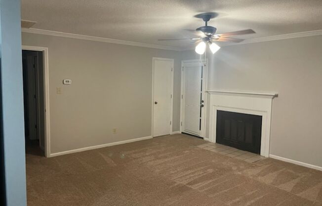 Charming 2br 1.5 near Downtown Cary! Available Now!