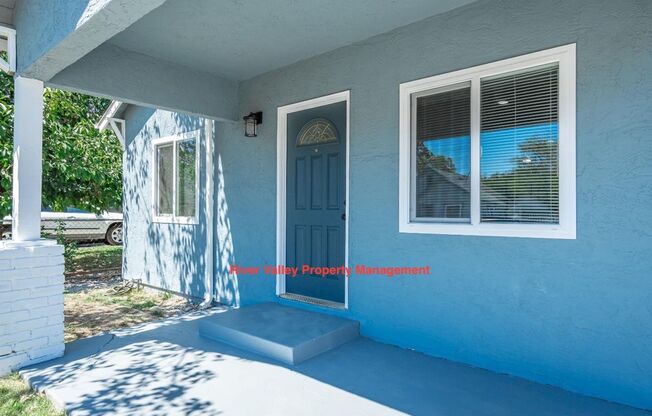 Available Now! Adorable remodeled Cottage, 3+2, CHA, Garage, fenced yard, close to Christian Brothers High School