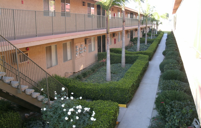 Vista Palms Apartments