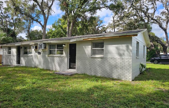 Charming 2 Bedroom, 1 Bath