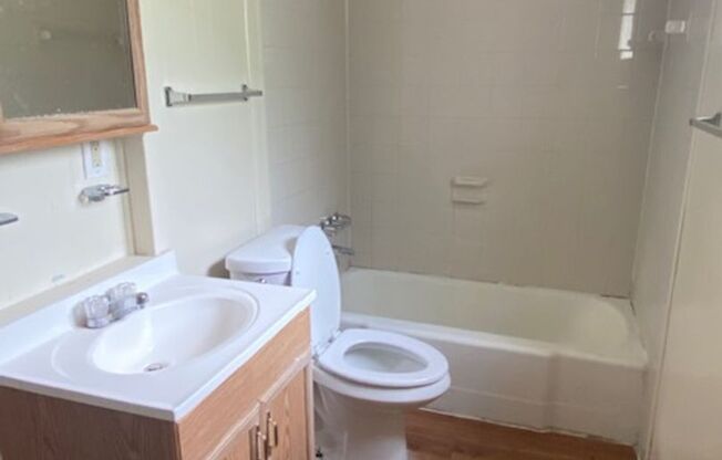 ONE BEDROOM APARTMENT BY TWU