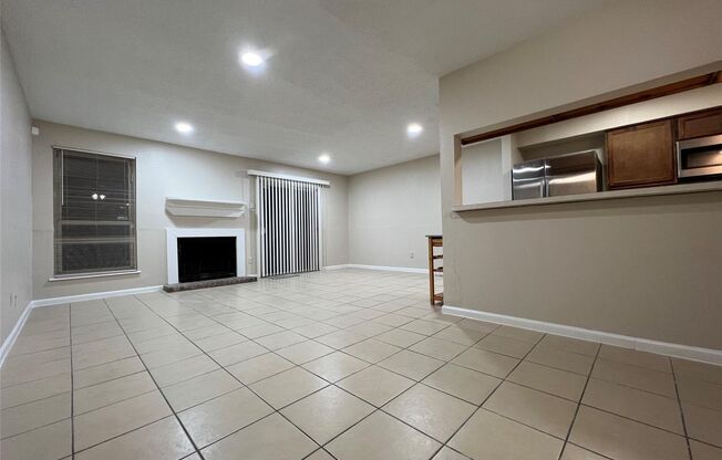 2130 GREENBRIAR COLONY DR