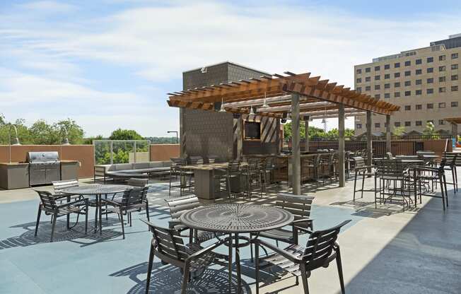 Kellogg Square Apartments in St. Paul, MN 36,020 Square Foot Rooftop Sundeck