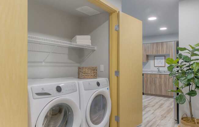 In-Unit Washer & Dryer