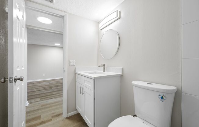 2 beds, 1 bath, 850 sqft, $1,600, Unit D307