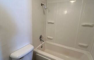 Studio, 1 bath, 300 sqft, $600, Unit UNIT 10