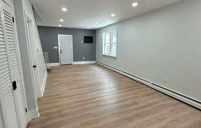 Renovated 3 Bed, 1 Bath Townhome