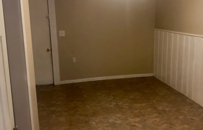 Two bedroom One Bathroom Single-family home 76105