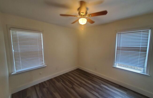 2 beds, 1 bath, $1,375