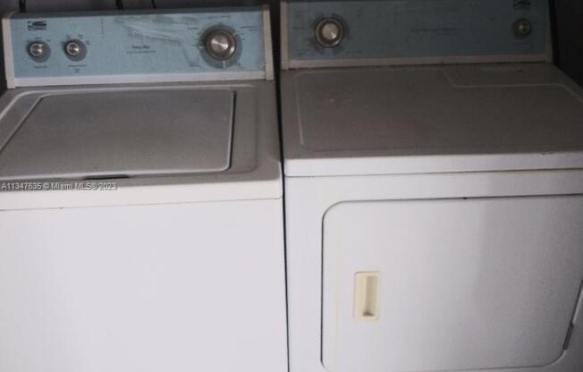 430 NE 210 CIR TER