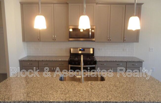 1133 GRENSHAW DR