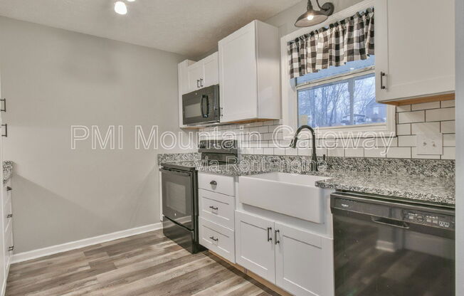 3 beds, 2 baths, 1,248 sqft, $1,750