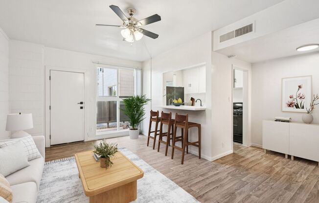 1 bed, 1 bath, 700 sqft, $1,199, Unit H105