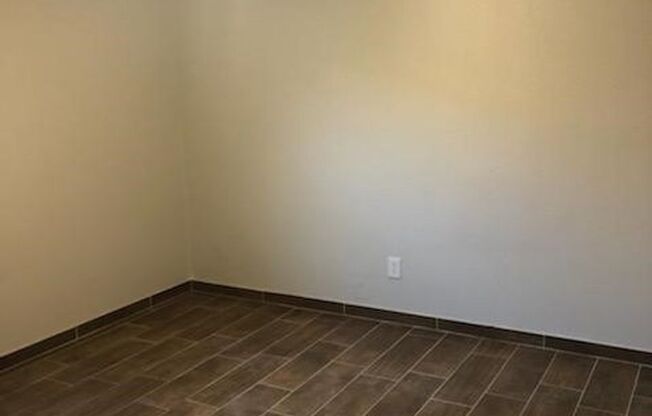 1 bed, 1 bath, $2,400, Unit 9