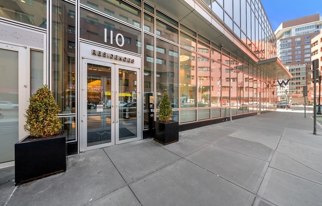 2 beds, 1.5 baths, 1,035 sqft, $5,500, Unit 19H